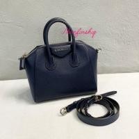 ราคา Givenchy Antigona Satchel Mini Bag Navy ปี2015 มือสองสภาพดี (28761328391)