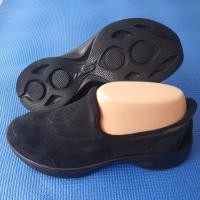 ราคา Skechers GoGaMax รองเท้า slip-on น้ำหนักเบา มือสอง size:36.5/23.5 m#246 (27301578260)