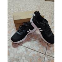 ราคา รองเท้าผ้าใบ North Star สีดำเบาสบายใส่1ครั้งสภาพ99% (18475663002)