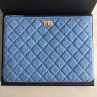ราคา New✨chanel denim medium pouch Holo22 (384359372)