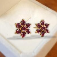 ราคา ต่างหูพลอยทับทิม ต่างหูดอกพิกุล พลอยทับทิมสยาม ทองแท้ 9K เครื่องประดับ พลอยทับทิม เหมาะใส่ในประจำวันใส่ได้ทุกวัน (22641833100)
