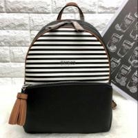 ราคา Guess Women Backpack (Import Outlet) (1404205018)