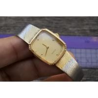 ราคา นาฬิกา Vintage มือสองญี่ปุ่น TECHNOS ชุบทอง หน้าสีเหลืองทอง ผู้หญิง ทรงสี่เหลี่ยม ระบบ Quartz ขนาด20mm ใช้งานได้ปกติ (25360511744)