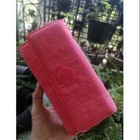 ราคา Kipling กระเป๋าสตางค์ยาวแบบ 3 พับ Kipling ของแท้ 1000% ของใหม่ป้ายห้อย สีหวานน่ารักมาก ๆ ค่ะ (2810460205)