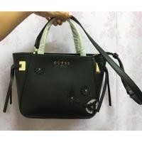 ราคา กระเป๋า Guess ของแท้100% (ราคาคุยกันได้ค่ะ) (1751553182)
