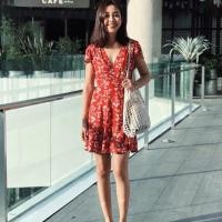 ราคา ส่งต่อ (ของใหม่ค่ะ) เดรสลายดอกสีแดงอิฐ ทรงป้ายหน้า (1241129053)