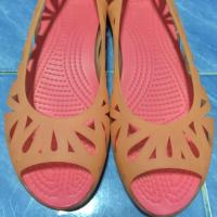 ราคา Crocs แท้ไซด์w6 ยาว 23 cm (2321601789)