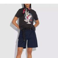 ราคา Coach NYC Martini T Shirt เสื้อยืดผู้หญิง ผ้านุ่มมาก ใส่ลำลอง *ป้ายบินค่ะ ทรงสวย ใส่สบาย มือสองสภาพใหม่ ขนาดไซส์ดูภาพแรก (29700046037)