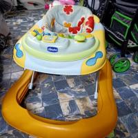 ราคา รถหัดเดิน รถกลม เด็ก จากญี่ปุ่น ยี่ห้อ chicco สภาพสวย มีของเล่น มีเสียง สีสด ปรับระดับได้ (3512063648)