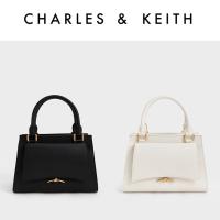 ราคา Sale กระเป๋าสะพาย Charles&keith 1,990 ลดจาก 2,990 แท้จากshop อุปกรณ์ครบ (18634480567)