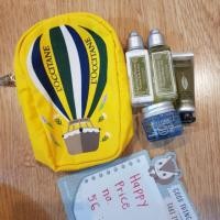 ราคา (แอร์หิ้ว Kingpower) L'occitane En Provence Gift set 4 ชิ้น + กระเป๋าเครื่องสำอาง (2028214910)