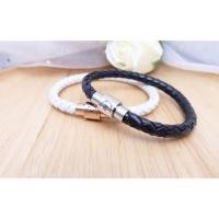 ราคา กำไลข้อมือหนังแท้. สลักชื่อฟรี (5811022051)