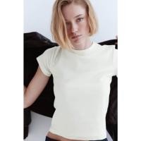 ราคา H&M(เอชแอนด์เอ็ม) เสื้อยืดคอตตอนทรงเข้ารูป ผู้หญิง 1301264_1 (25846779657)