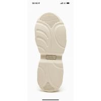 ราคา ด่วน !!! เจ้าของ ขายเอง รองเท้า ผ้าใบ ผู้หญิง ยี่ห้อ ZARA สภาพใหม่ ใส่ครั้งเดียว เบอร์ 41 US 9.5 UK 7 (25562204638)