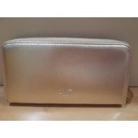 ราคา กระเป๋าสตางค์ยาว aiiz ของแท้มือสอง (2381870719)