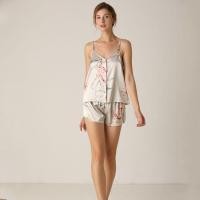 ราคา Wolfox Sleepwear Set Short Pants ชุดนอนผ้าไหมซาตินขาสั้น รุ่น Cami Flower Short