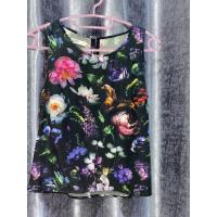 ราคา เสื้อแขนกุดมือสองดำดอก S cc double oใส่ครั้งเดียวซื้อสะสม cc oo (9809293296)