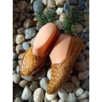 ราคา รองเท้าสานหนังอูฐ นำเข้าจากประเทศอินเดีย 333 By Yakaolooknam (5757925814)