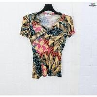 ราคา VERSACE แท้ อก32ญ เสื้อยืดคอวีแขนสั้นคลาสสิก (28674577318)