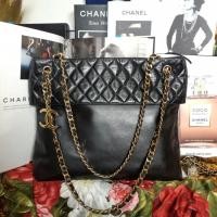 ราคา Chanel Vintage Lambskin Chain CC Tote (11156972615)