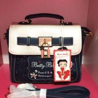 ราคา กระเป๋าสะพายข้าง แบรนด์แท้ Betty Boop (503526463)
