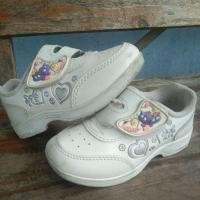 ราคา รองเท้าพละ รองเท้าผ้าใบสีขาวเด็กอนุบาล เบอร์26 มือสอง (24660517785)