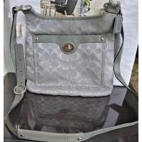 ราคา COACH Messenger Bag แท้% ป้ายห้อยสภาพสวยๆ (1585179720)