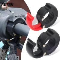 ราคา [AUTO&3C]1/2 ชิ้น Universal Motorcycle Bike Hook พลาสติก ABS - ติดตั้งง่ายสําหรับหมวกกันน็อค/กระเป๋า, อุปกรณ์เสริมสกู๊ตเตอร์ |ทางเลือกสีแดง/สีดําสําหรับจัดเก็บจัดระเบียบ (42365467575)