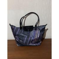 ราคา กระเป๋า Longchamp ไซส์ M หูยาว ลายกราฟฟิก (15952893244)