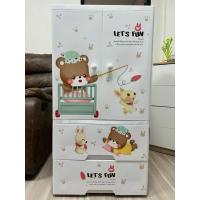 ราคา (มือสอง-สภาพดี) ตู้เสื้อผ้าเด็ก 3 ชั้น ลาย Baby Bear (25307089572)