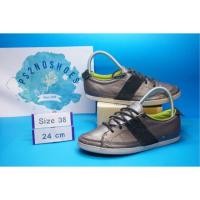 ราคา รองเท้า K-SWISSมือสอง ของแท้ % (1048944879)