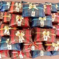 ราคา หมอนอิง หมอนรับไหว้ 10 ใบ (คละสี) (4633242778)