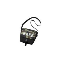 ราคา BAPE MAGAZINE SHOULDER BAG ของแท้ (24962191131)