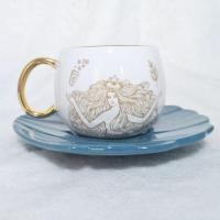 ราคา ชุดแก้วมัคลาย Siren (โลโก้สลักนูน) พร้อมจานรองลายหอยเชลล์ 2019 Starbucks China (6803796926)