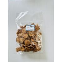 ราคา ข้าวเกรียบปลาทอดกรอบรสคาราเมลโรยงาแผ่นดำ 300กรัม (27165639659)