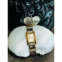ราคา นาฬิกาข้อมือผู้หญิง Guess Pinkgold Crystals lady มือสอง ของแท้100% (26461389625)