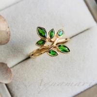 ราคา แหวนดีไซน์ช่อมะกอก พลอยกรีนโครมไดออฟไซด์ (18586404430)