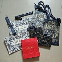 ราคา ถุงกระดาษ D.i.o.r มีหลายขนาด ใส่กระเป๋า เครื่องประดับ เครื่องสำอางค์ ตลับแป้ง (18267999519)