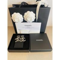 ราคา ต่างหู Chanel ของแท้100% very like new สินค้า hot item (21229718384)