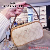 ราคา Isa Lovely Shop COACH CA718 JAMIE WRISTLET IN SIGNATURE CANVAS GOLD/LT KHAKI/LT SADDLE (24474808122)
