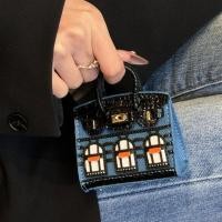 ราคา กระเป๋าหนังแพลตตินั่มสําหรับ แอปเปิล แอร์พอด 1 2 3ถ มือโปร 2 ออกแบบหูฟังกระเป๋าหนังกระเป๋าเป้สะพายหลังจี้ (28168828898)