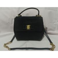 ราคา มือสอง * Salvatore Ferragamo 2WAY Chain Vala Ribbon Hand Bag Crossbody หนังกำมะหยี่ (25275858433)