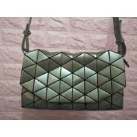 ราคา กระเป๋าสไตล์ เบา เบา ปั๊มแบรนด์KARAYA EST.2012 (5639100767)