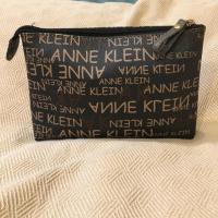 ราคา กระเป๋าคลัชท์ หนังแท้ Anne Klein มือสอง (7819348209)