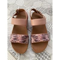 ราคา รองเท้าFitflopมือสองของแท้size7us (5954326587)