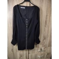 ราคา ชุดเดรสคอกว้างแขนยาวสีดำตกแต่งด้านหน้าสวยๆเก๋ๆมีซิปด้านหลังงานมือสองสภาพดีงานป้าย (26290109261)