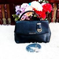 ราคา MICHAEL KORS Ava Medium Saffiano Leather มือสอง ของแท้ (24712341715)
