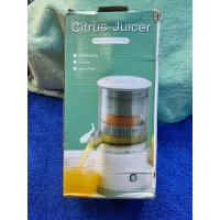 ราคา เครื่องปั่นผลไม้ แยกกากแบบพกพา เครื่องปั่นผลไม้ไร้สาย (41354399860)