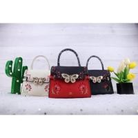 ราคา กระเป๋า LYN สินค้าOutletแท้% (1206388605)