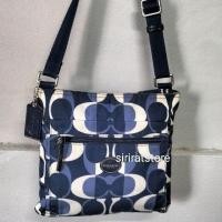 ราคา กระเป๋าสะพายข้าง coach มือสองของแท้สภาพตัวผ้ายังสภาพดีใหม่สะอาดไม่มีตำหนิ (23649471019)